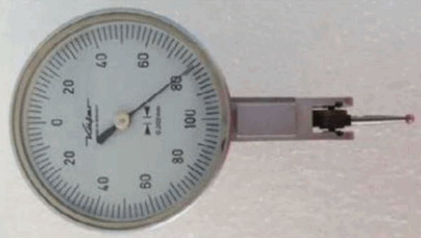 Comparatore a leva da officina
